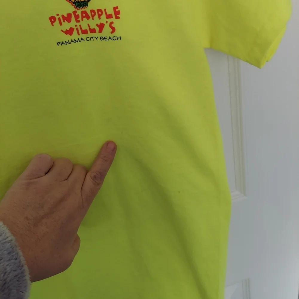 Pineapple Willy's Panama Beach T-Shirt Small - Picture 4 of 7